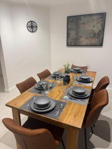 Meon house 3 bed luxury with 2 Kings and 1 double & free parking