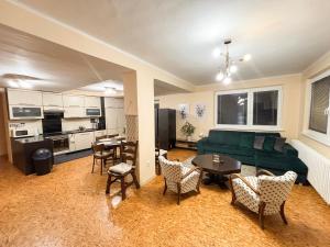 Large apartment in Prešov with 3 bedrooms and parking