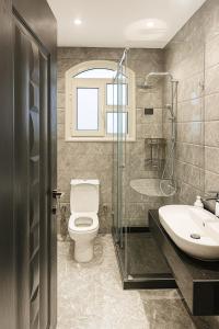 Luxury 3BR Apartment in Almaza