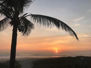 Casa Nuu Beach Front