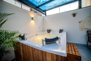 Espectacular Casa de Ensueño "Jacuzzi Privado" en Ricaurte - Peñalisa