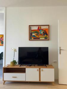 2-Bedroom Apartment - Diamond Mall - Free Parking