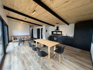 Increíble casa con vista al lago