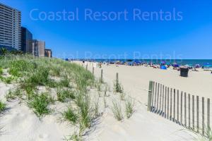 Direct Oceanfront 2 Bedroom Condo at Marigot Beach!