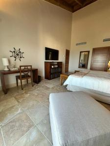 Beachfront and 2 bedrooms in Sotogrande