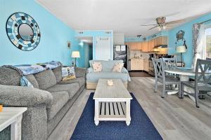 Wonderful 2 Bedroom Bayside Property!