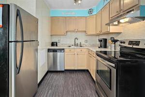 Wonderful 2 Bedroom Bayside Property!