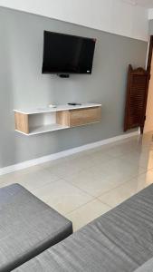 Depto luminoso Zona Plaza Colon