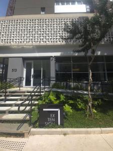 Studio com vaga e Máq. Lavar Roupa!