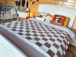 Valley view cabin in the woods on a farm