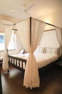 Chic 3BHK Villa in Assagao with Pool