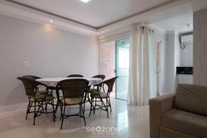 Apto prox a praia e com churrasqueira IBL103