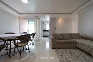 Apto prox a praia e com churrasqueira IBL103