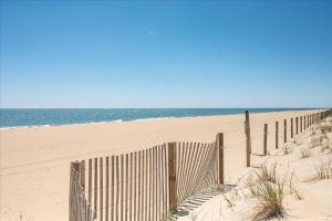 2 Bedroom With Private Balcony and Ocean Views
