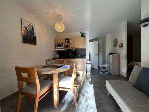 Appartement 2 pièces entre mer et esterel