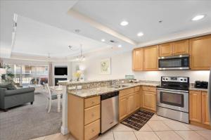 Beautiful 3 Bedroom Sunset Beach Condo with Outdoor Pool!