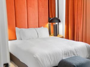 Symons Block Suite 3