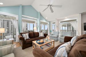 Beautiful Ocean and Bay Views from this Premier 5 Bedroom Property In St Kitts!