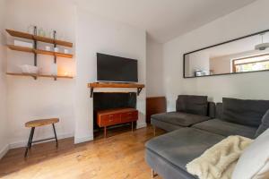 Modern 1BDR Near Stratford Station and Westfield