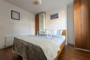 Modern 1BDR Near Stratford Station and Westfield