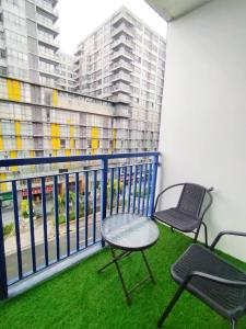 Sea Residences MOA by Little7 ARMY