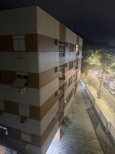 Pé no mar Guarujá 2 quartos