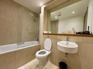 Modern 2-Bed Flat in York City Centre - Steps from Minster and Shambles