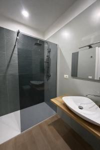 Yes I Know My Room - Foria