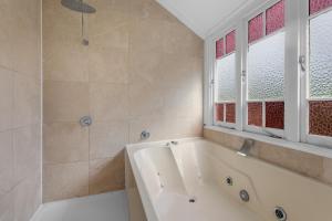 Relaxing Retreat with Outdoor Space in Fairfield