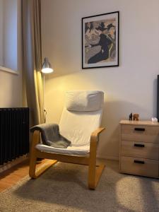 Cozy Self check-in Apartment in vibrant Ruzinov area, Komárnická 42, Bratislava