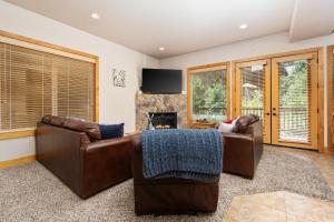 Sierra Pines- Family friendly Game Room & Fire Pit