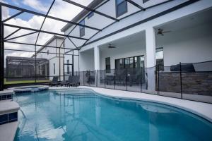 11BR Luxury w Game Room Pool Near Disney