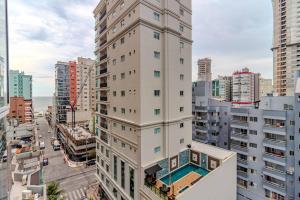 Vista Mar A passos da Praia 3 suítes 3 Vagas