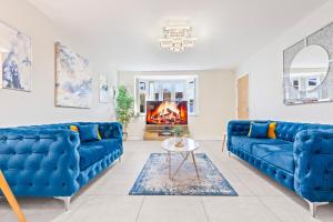 Hidden Retreat Hot Tub EV Free Parking