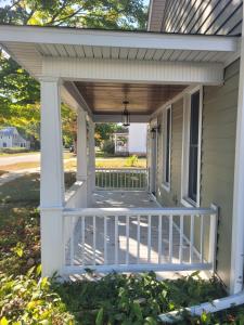 New! Lake Michigan Hideaway - Very Cute!