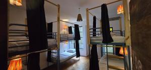 Castelo dos Tucanos Host