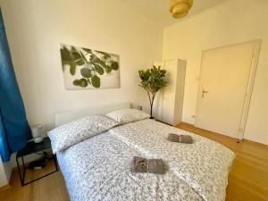 110m2 Central Apartment with Balcony & Free Parking