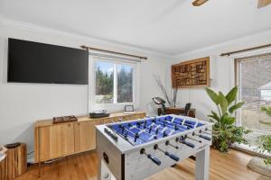 Elegant Home with Game Room Near BWI home