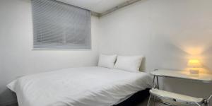 Cozy home Hapjeong Hongdae, parking available, negotiable