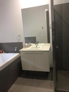 Lakeside Nagambie 4guests