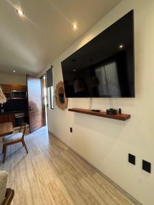 Luxury 2 Bd Roof Top Private Pool - Jungle View