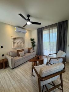 Luxury 2 Bd Roof Top Private Pool - Jungle View