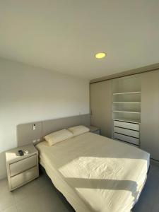 Apto de duas suítes - 100m do mar