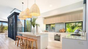 Luxury On The Bay - Wanda