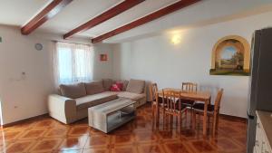 Apartment Cunski 7951a