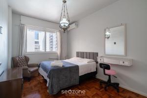 Apto 2 Quartos no Centro de Floripa EBE0804