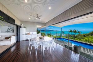 Heart on Airlie Cres Airlie Beach Waterfront Home