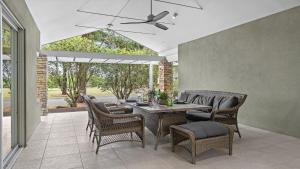 Rosehaven - The Vintage Holiday Houses