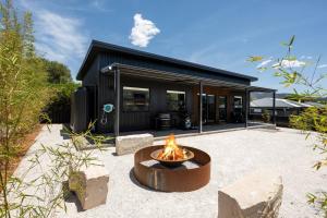 Petit Verdot - A Central Luxe Wine Retreat