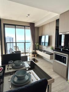 The Panora Pratamnak Luxury Sea View 1 BDR Flat